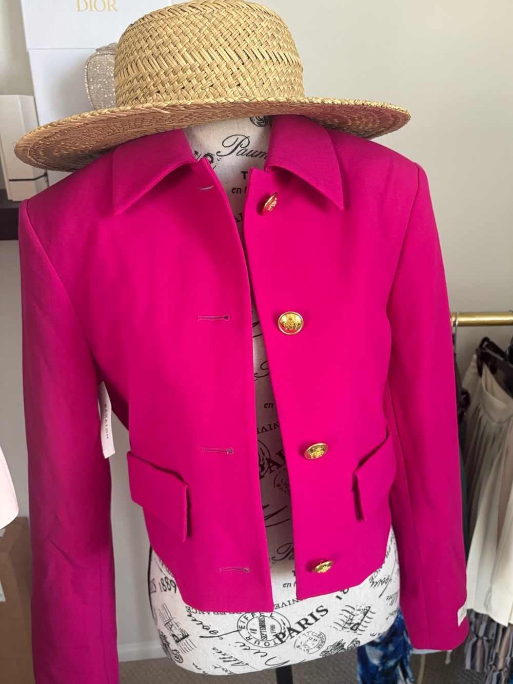 ARITZIA BABATON NWT $198 Fuschia Gold-Button Cropped Frances Jacket